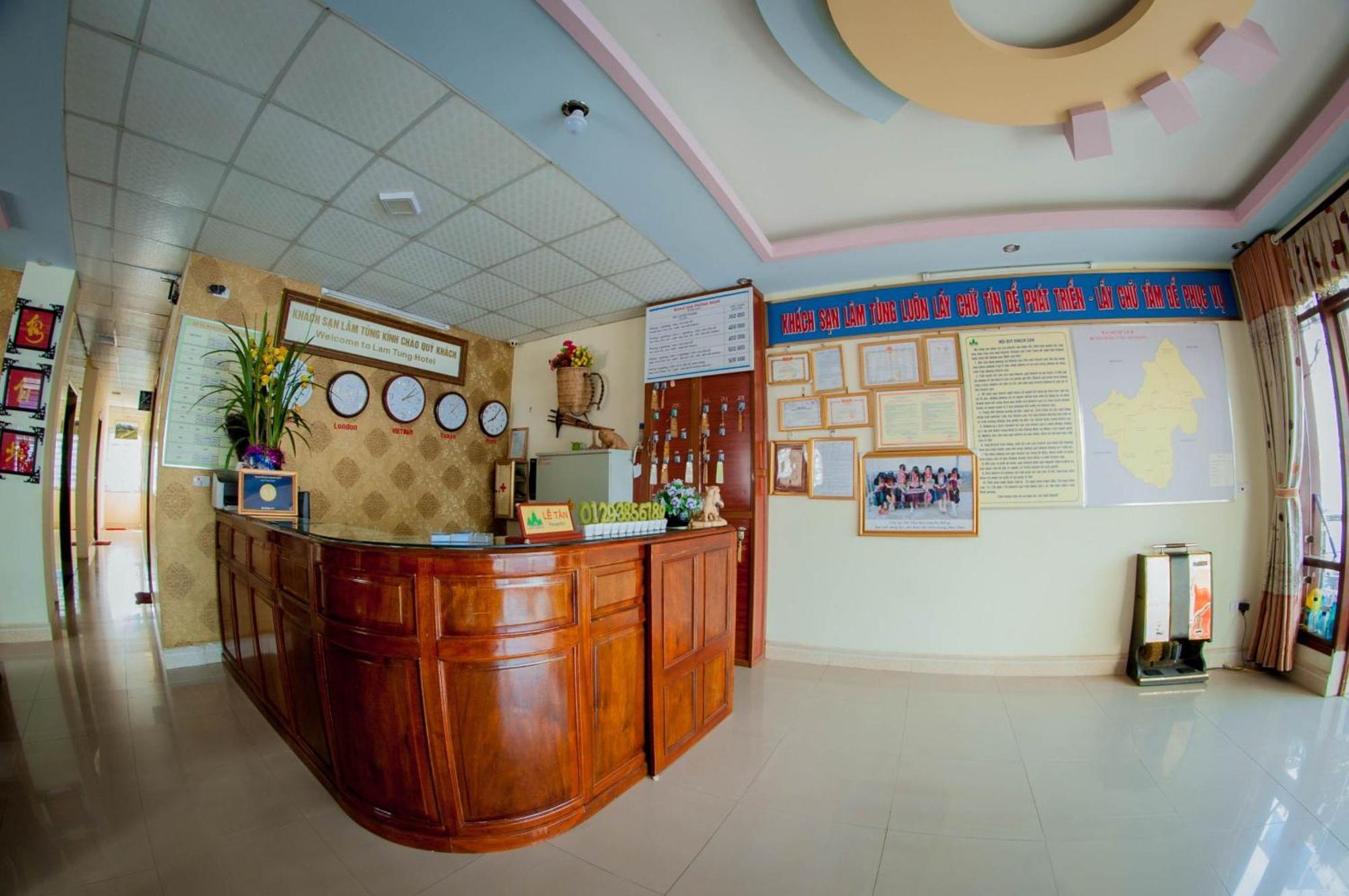 Lam Tung Hotel Dong Van - By Bay Luxury Exterior photo